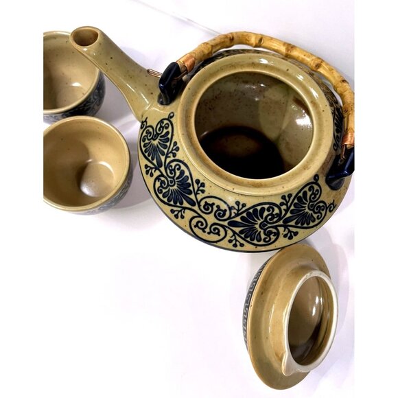 Vintage Ceramic Teapot Set With Bamboo Handle & 2 Cups - Made In China Beige Wit - Picture 3 of 6
